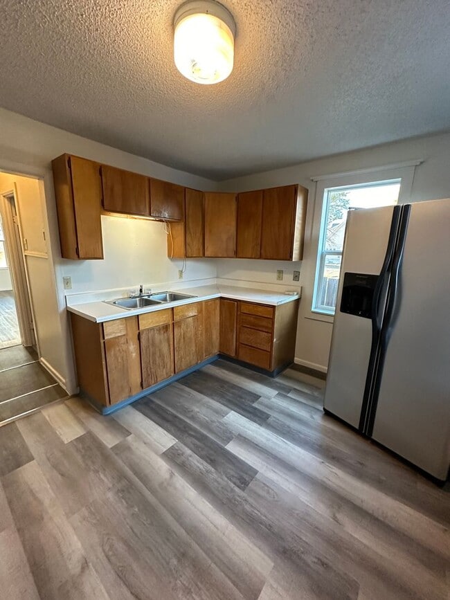 Photo - 3 Bed / 1 Bath House