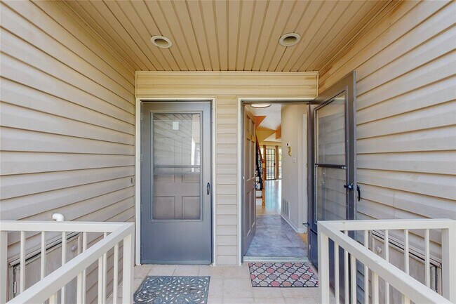 Photo - 426 Yacht Club Dr