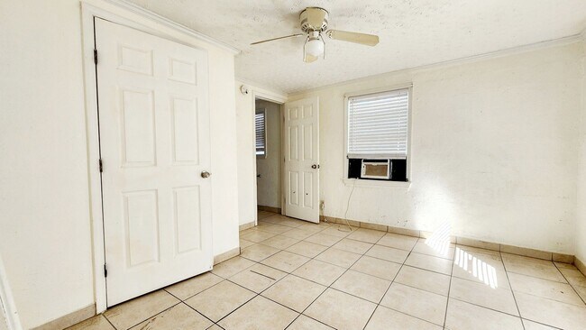 Photo - Budget friendly 1 Bed / 1 Bath blocks away...
