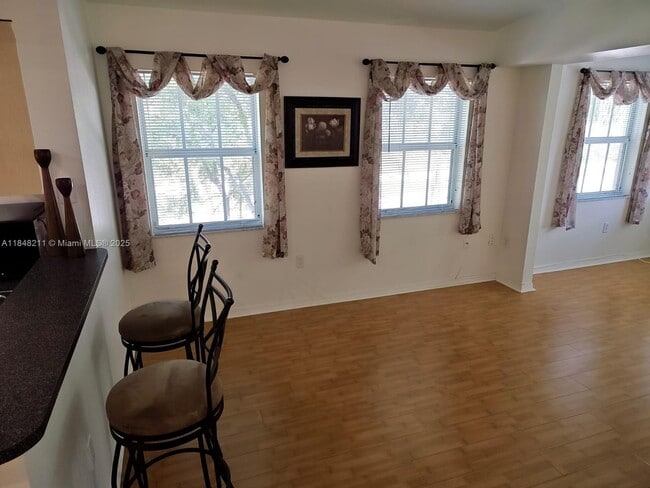 Photo - 2586 Centergate Dr Unit 307