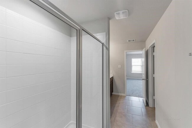 Photo - 29615 Breakwater Dr