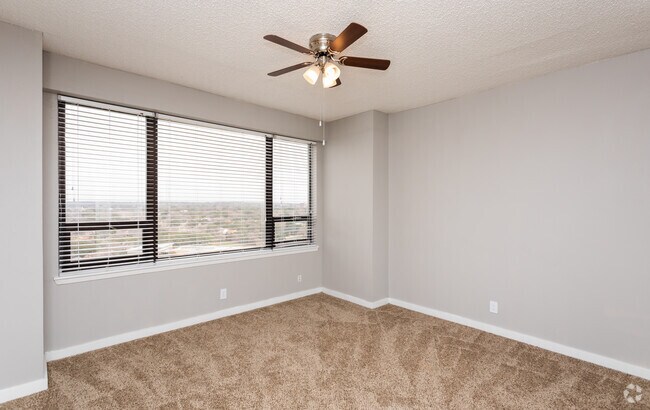 2HAB, 2BA - Dormitorio &quot;The Ritz&quot; de 1527 pies cuadrados - The Enclave at 1550