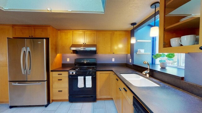 Photo - 5223 40th Ave SW