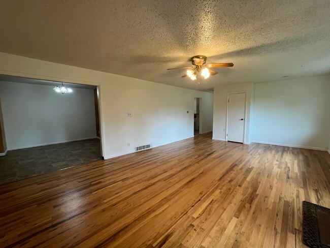 Photo - Great House across from City Park