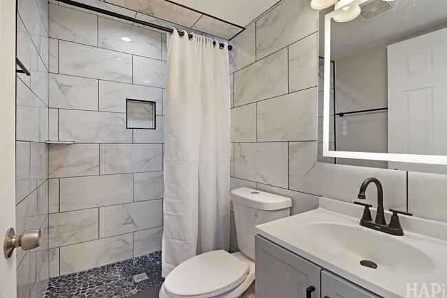 Photo - 2208 Kensington Dr