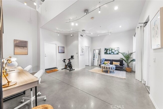 Photo - 210 N Spurgeon St