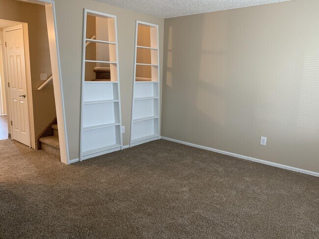 Photo - 1122 Delaware Dr