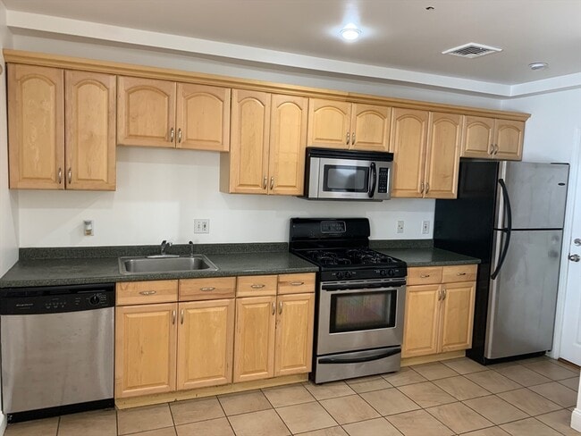 Photo - 55 Broadway Unit 3