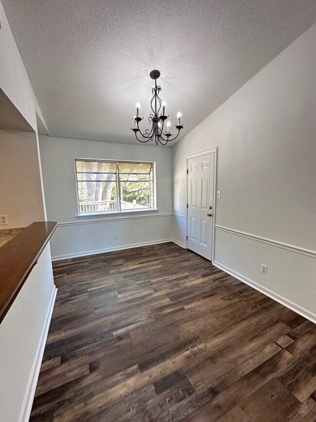 Photo - 118 Cambridge Dr