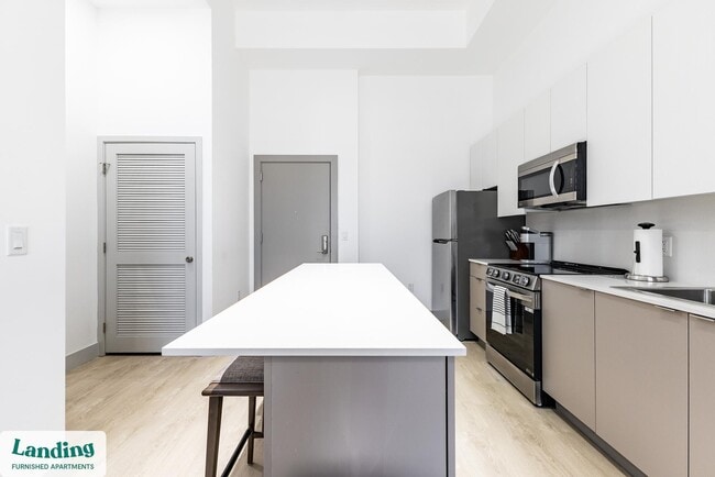 Photo - 1155 NE 126th St Unidad 118.1411374