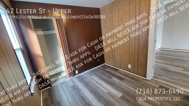 Photo - 42 Lester St Unit Upper