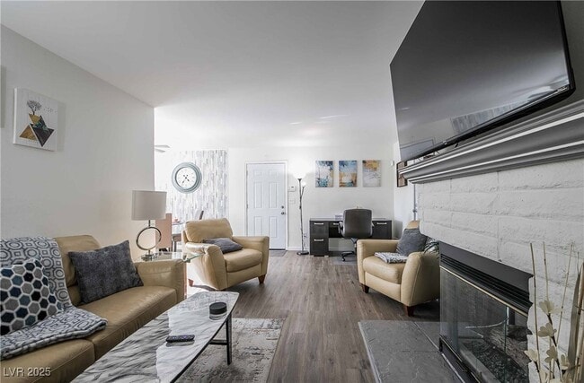 Building Photo - 101 Luna Way Unit 134