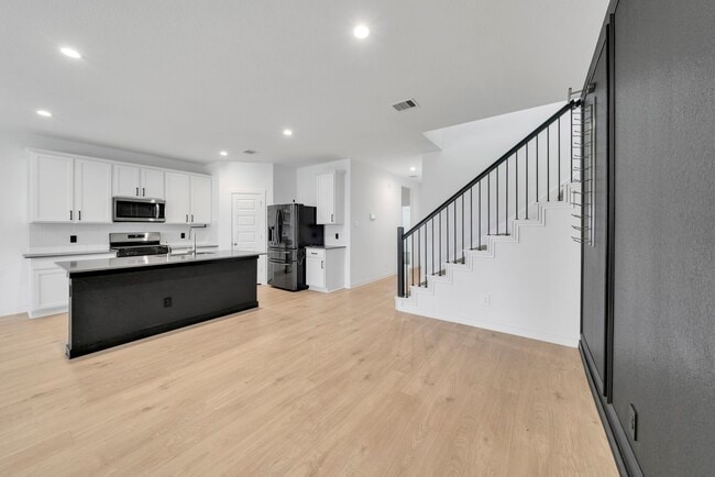 Building Photo - 31855 Hallington Hl Ln