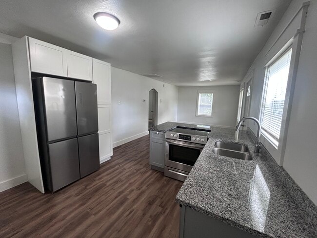 Photo - 700 N Moore Rd