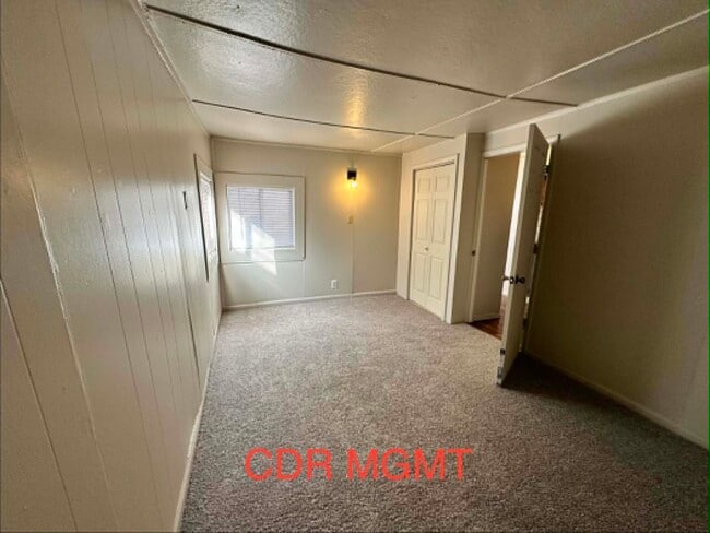 Photo - 551 1/2 4th Ave E