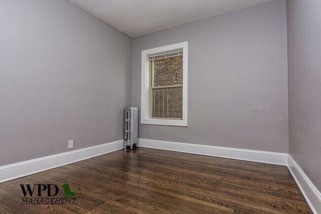 Photo - 7552 S Carpenter St Unidad 2