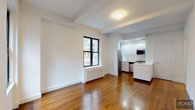 Building Photo - 140 E 46th St Unit 11G Rental
