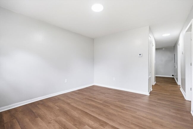 Photo - 924 W Huntington Ave Unit C