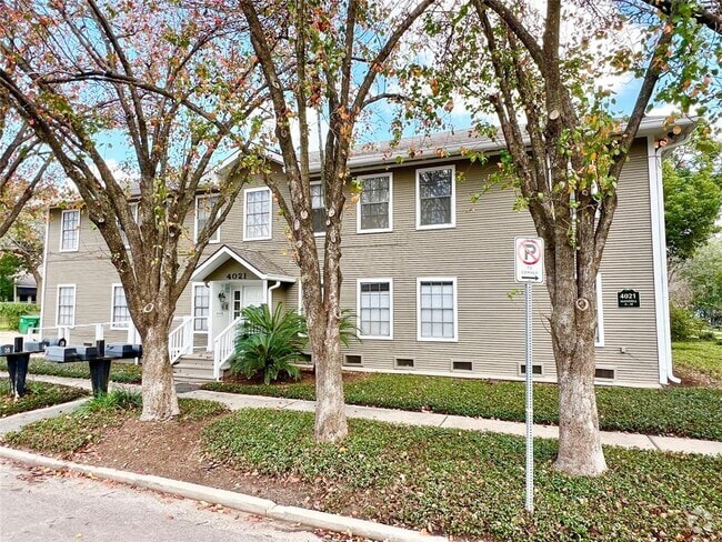 Building Photo - 4021 Mandell St Unit G Rental