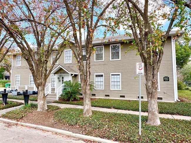 Building Photo - 4021 Mandell St Unit G Rental