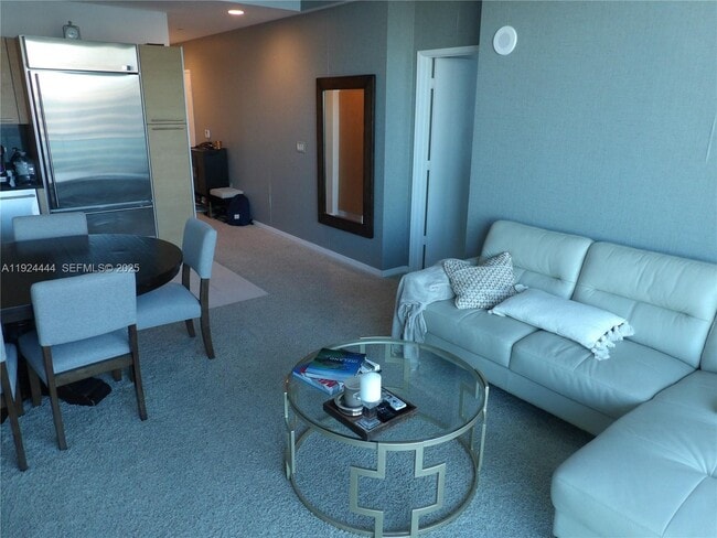 Photo - 950 Brickell Bay Dr Unidad 4206