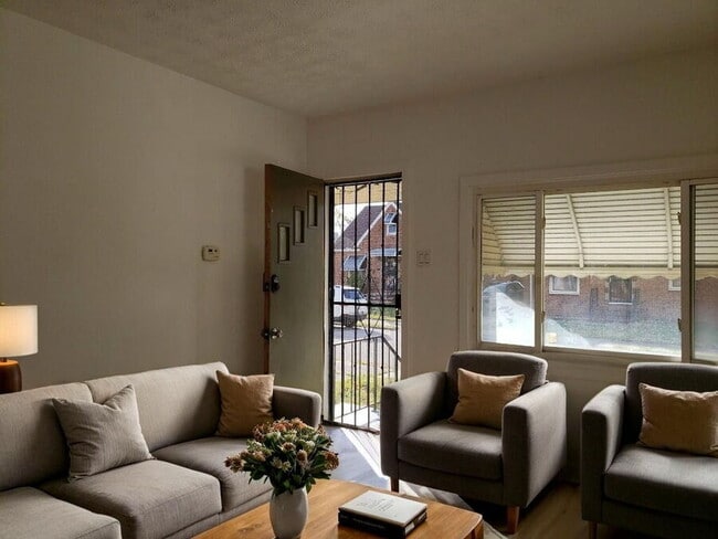 Photo - 4495 W 137th St