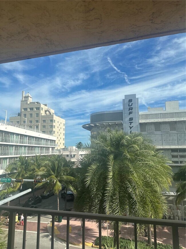 Building Photo - 1150 Collins Ave Unit 404