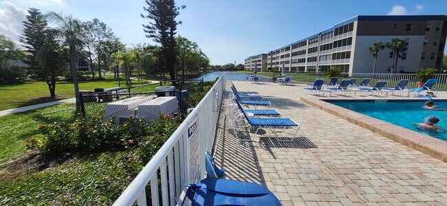 Photo - 14831 Park Lake Dr Unit 207