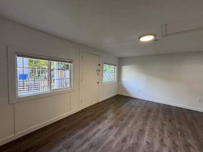 Photo - 820 S Donovan St Unit B