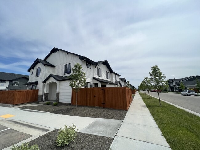 Photo - Alante Homes at Lake Hazel