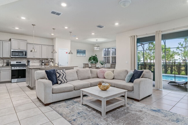 Photo - 7320 Oakmoss Loop Unit ID1039219P