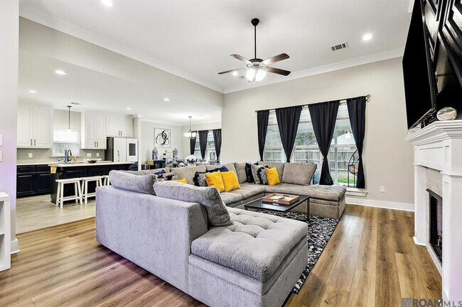 Photo - Exquisite 5-Bedroom Home in Denham Springs with Premium Features