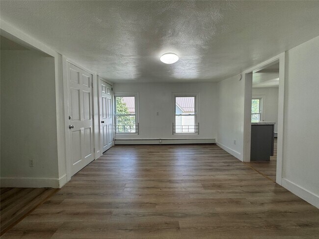 Photo - 5 Alfred St Unit 2