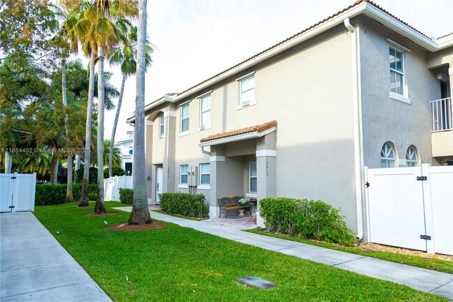 Building Photo - 12615 SW 53rd St Rental