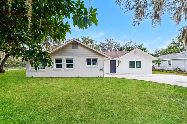 Photo - 37420 New York Ave