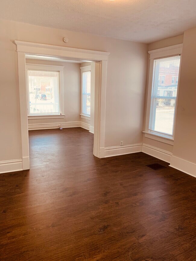 Photo - 264 Miller Ave