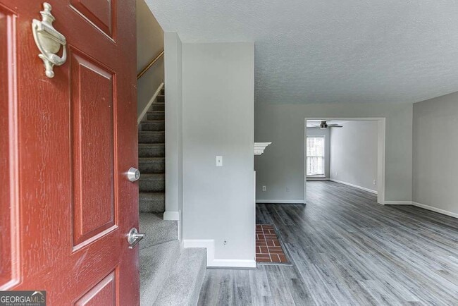 Photo - 4125 Islington Way