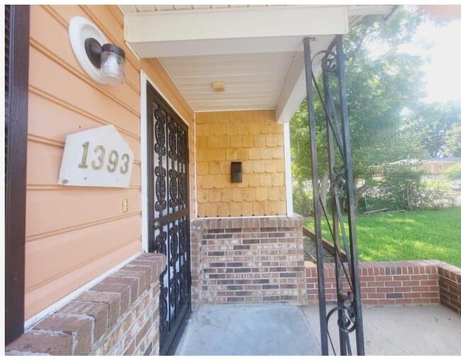 Photo - 1393 Gold Ave