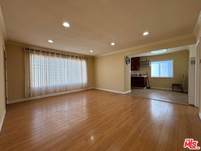 Building Photo - 12605 Barbara Ann St Unit D Rental