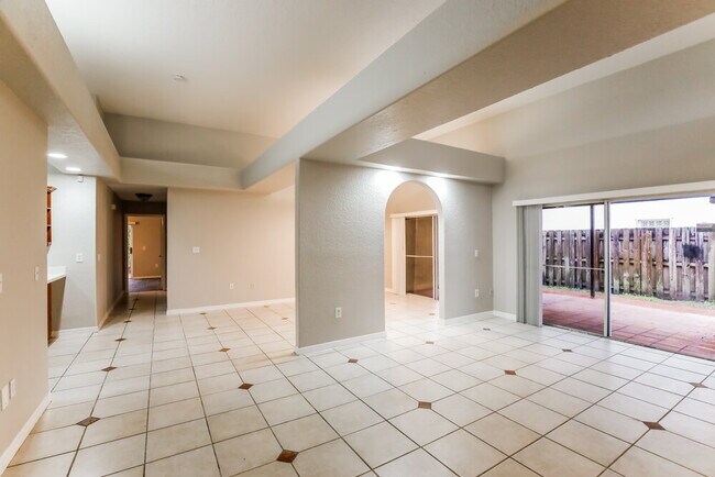 Photo - 19408 NW 83rd Ave