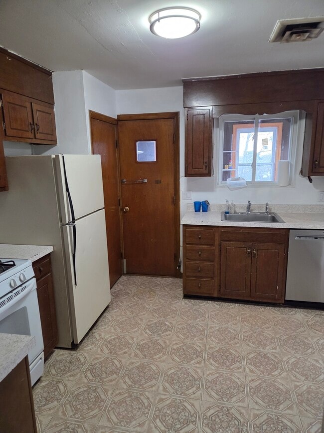 Kitchen - 86 Nottinghill Rd Unit 86