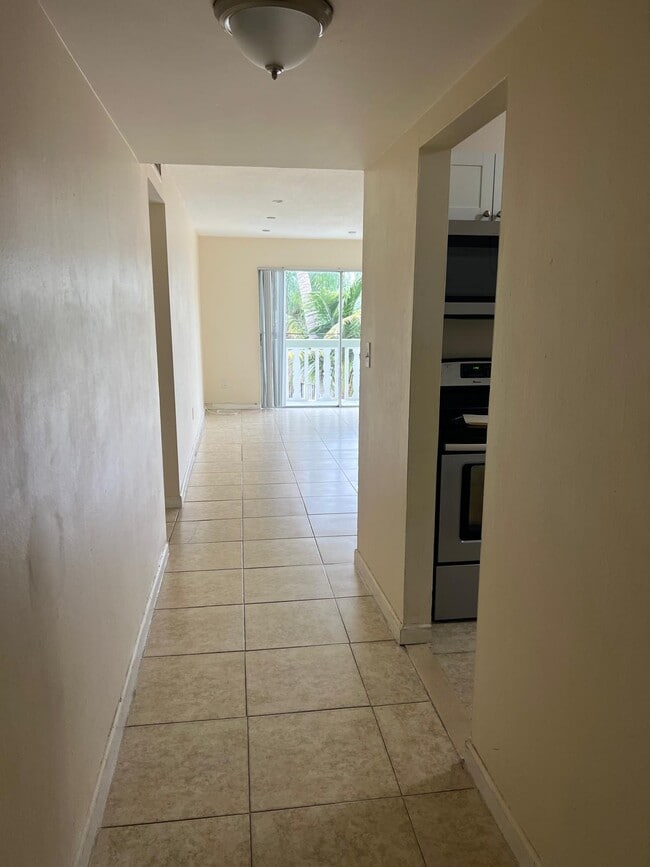 Photo - 15225 NE 6th Ave