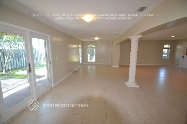 Photo - 3705 Pin Oaks St