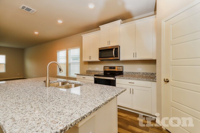 Photo - 13554 Paxton Blvd