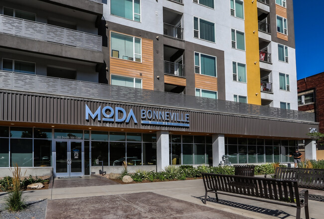 Moda Bonneville - Moda Bonneville Apartments