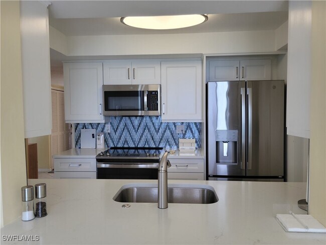 Building Photo - 10475 Gulf Shore Dr Unit 165