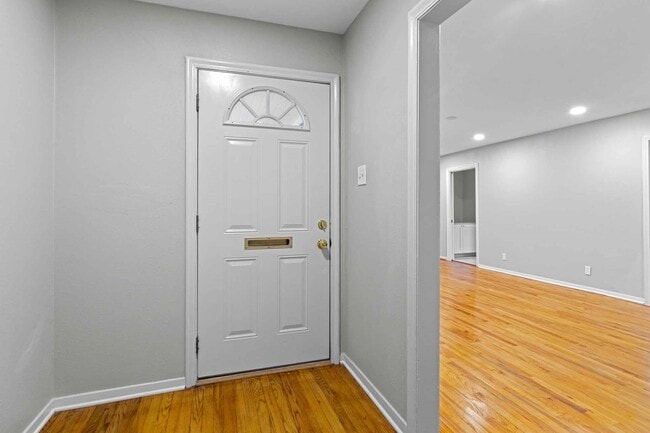 Photo - 5638 Spellman Rd