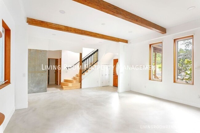 Photo - 8616 N Swenson-