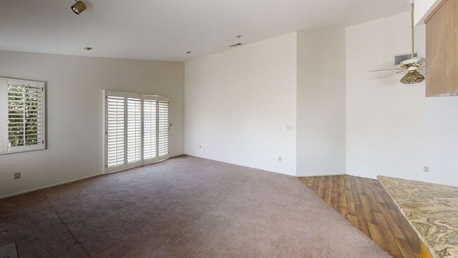 Photo - 35582 Penrose Ln