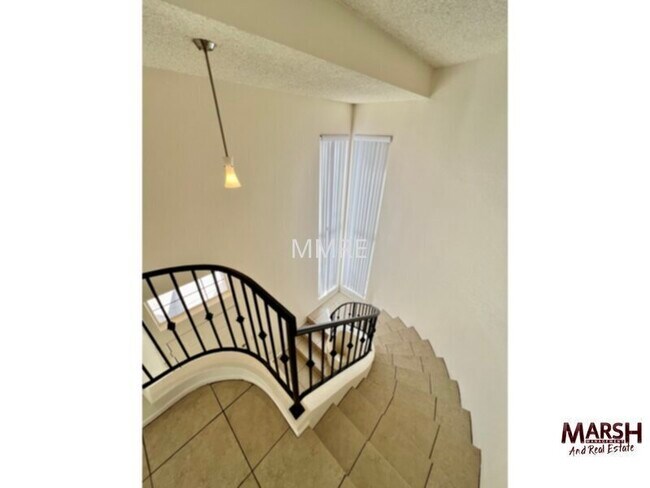 Photo - Nice 2 bedroom townhome with all appliances &amp; community pool in Mesa!